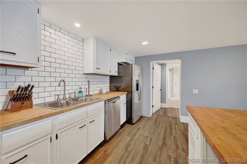 Commanding breathtaking panoramic views of the 24-mile marker - photo 46