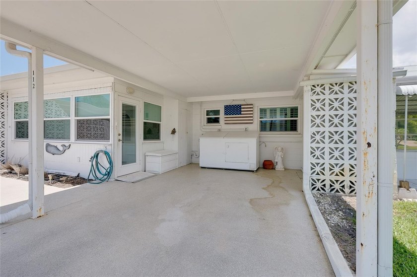 Welcome to easy low-maintenance living in this sweet retreat - photo 50