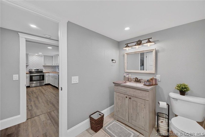 Commanding breathtaking panoramic views of the 24-mile marker - photo 50