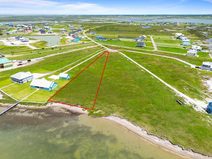 Fabulous 1.643 acre waterfront homesite overlooking Port Bay in - photo 11