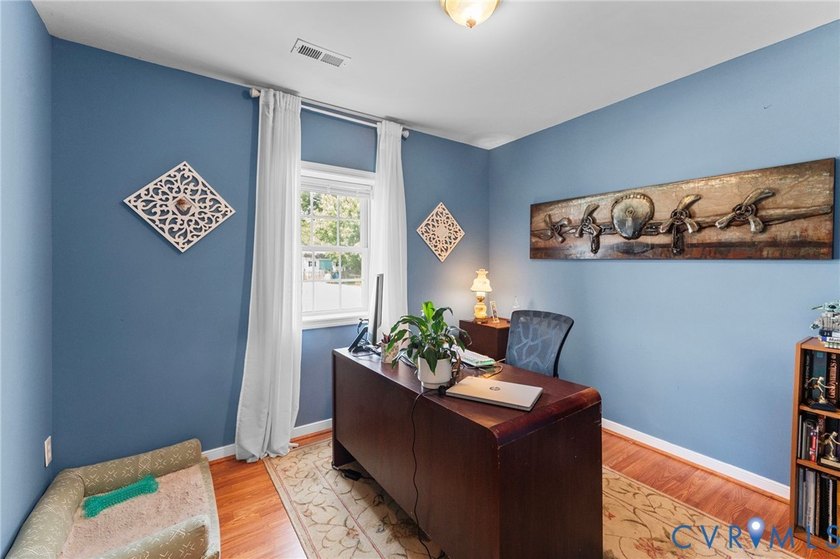 Welcome to this beautiful 1,843 sq ft traditional two-story - photo 12