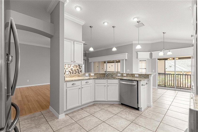 **BOND PAID!** **DESIGNER LILY MODEL IN THE VILLAGE OF SANIBEL** - photo 21