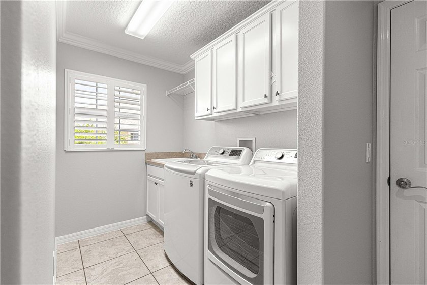 **BOND PAID!** **DESIGNER LILY MODEL IN THE VILLAGE OF SANIBEL** - photo 22