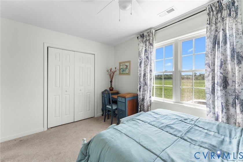 Welcome to this beautiful 1,843 sq ft traditional two-story - photo 24