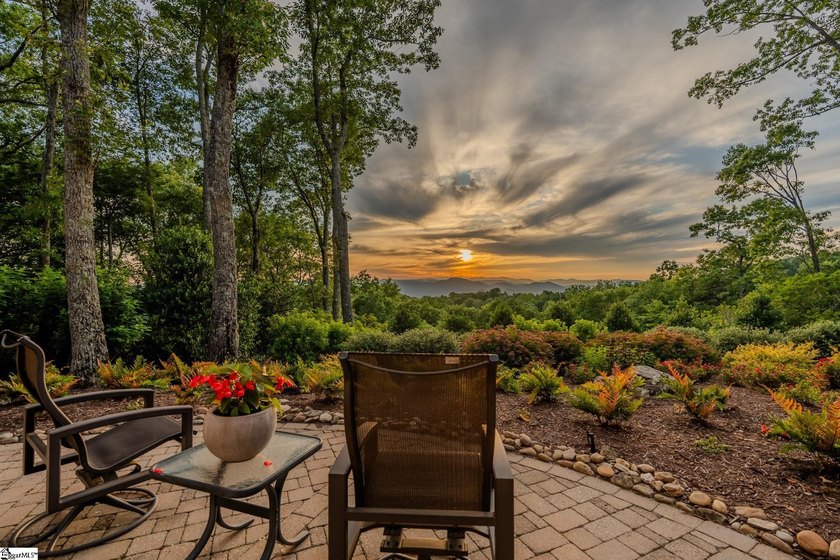 Some homes have a view. This one has a horizon. Sited on one of - photo 31