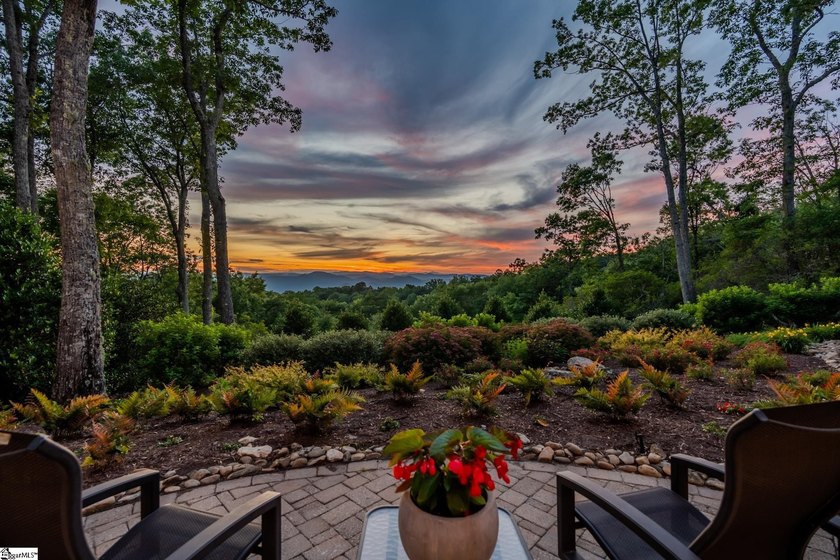 Some homes have a view. This one has a horizon. Sited on one of - photo 40