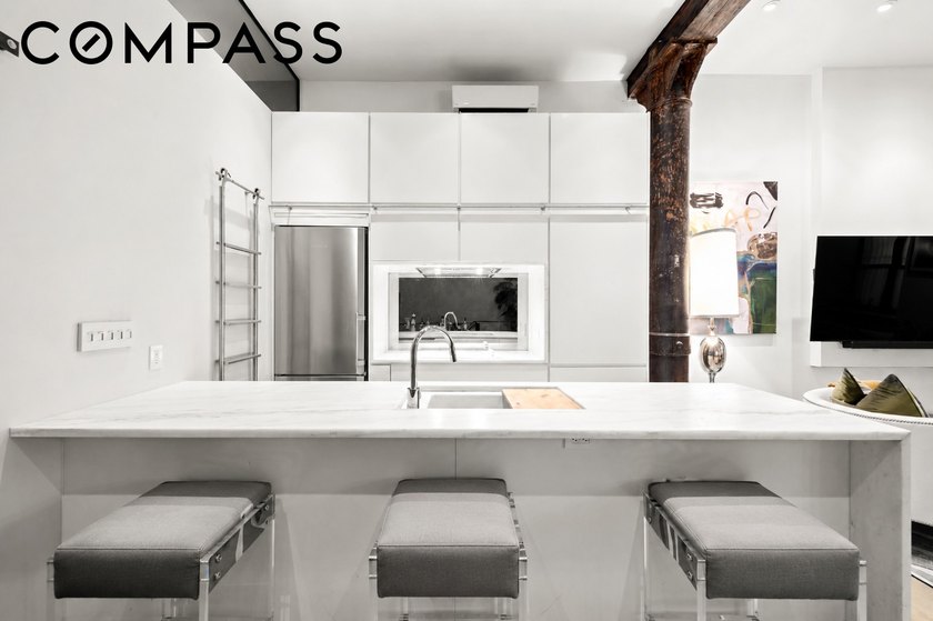 Beautifully planned and thoughtfully designed, this - photo 4