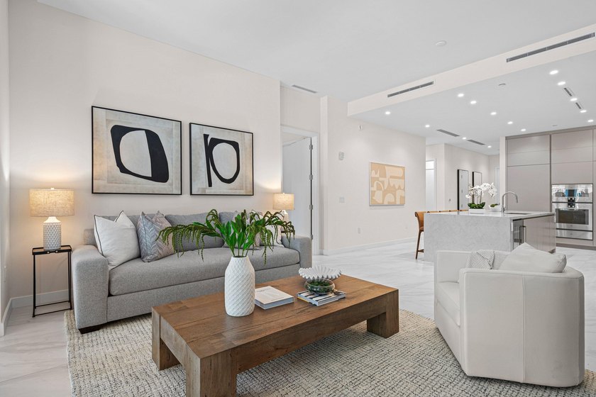 Discover the pinnacle of luxury living in the heart of downtown - photo 9