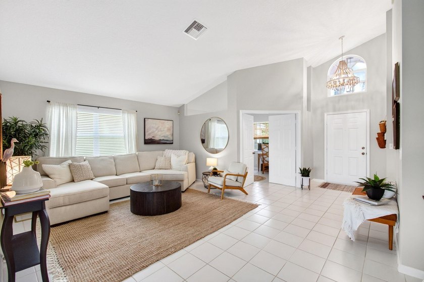 Enjoy peaceful lake views from this beautifully maintained home - photo 10