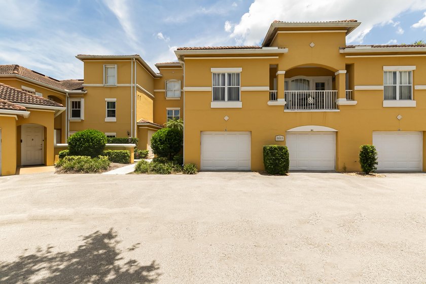 Discover easy coastal living in this beautifully maintained - photo 23
