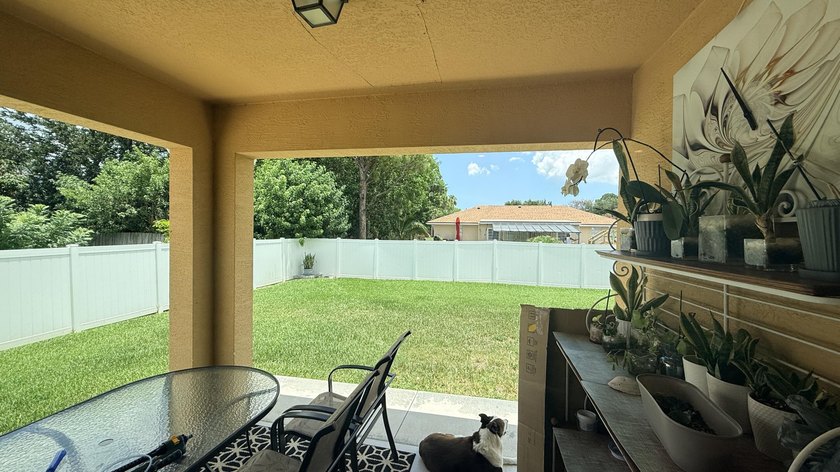 Welcome to this charming 4-bedroom, 2-bathroom home located in - photo 10