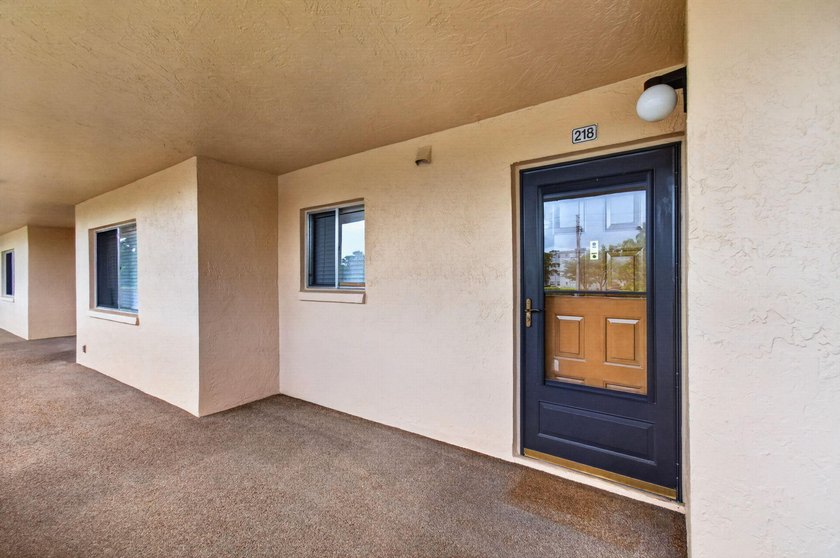 Beautiful condo in the highly south after Poinciana Gardens 55+ - photo 5