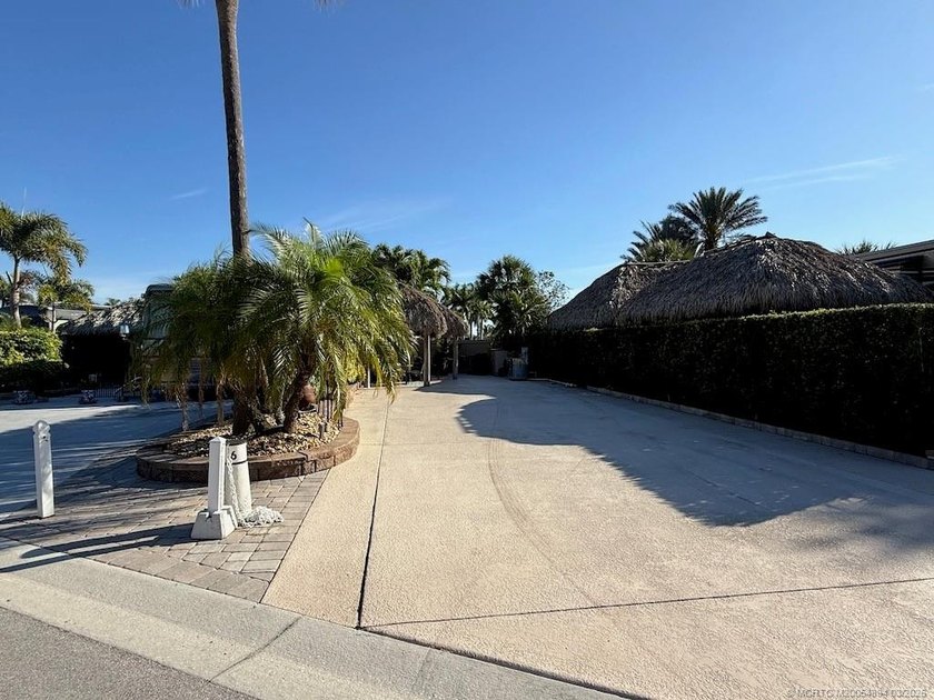 Ideally located between the clubhouse and the south satellite - photo 12