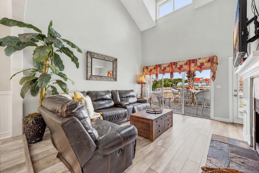 Welcome to this beautiful 3-bedroom, 2.5-bath condominium in the - photo 13