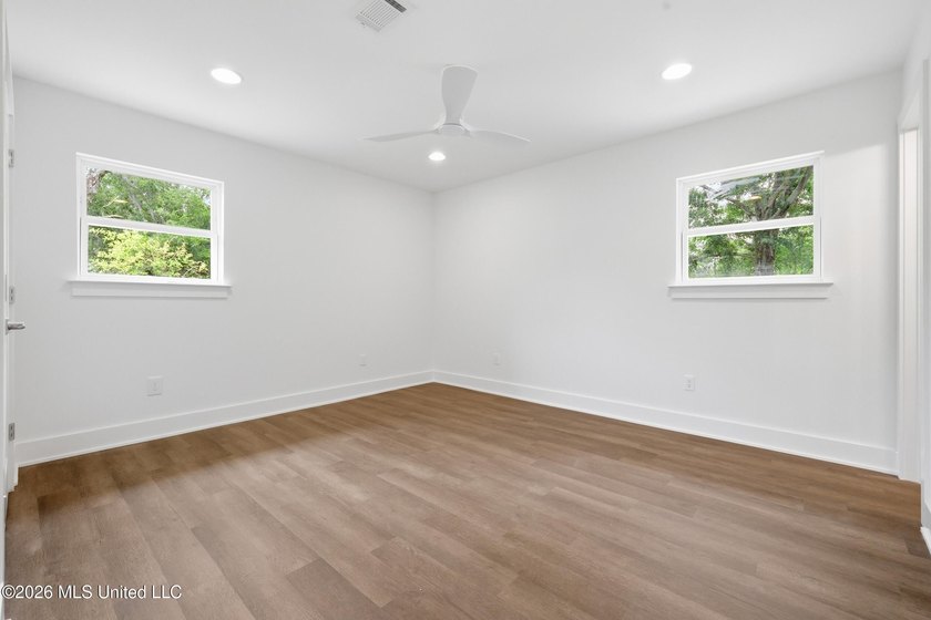 Welcome to your beautifully remodeled home in the highly - photo 22