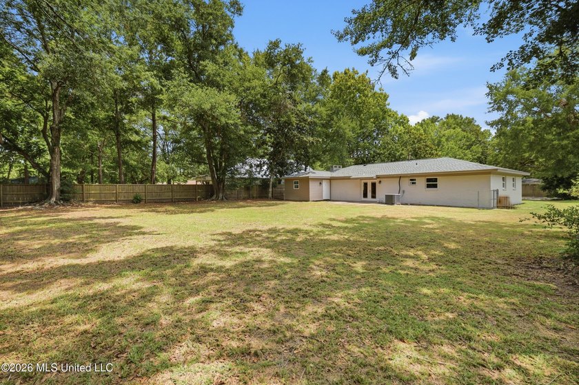Welcome to your beautifully remodeled home in the highly - photo 26