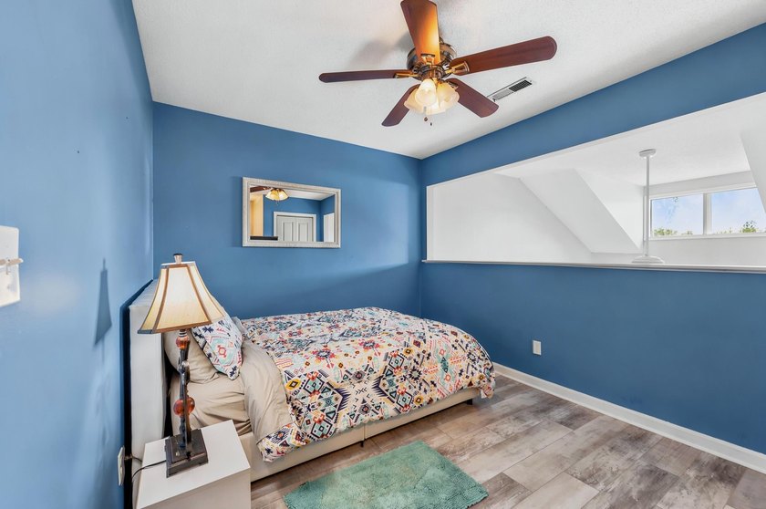 Welcome to this beautiful 3-bedroom, 2.5-bath condominium in the - photo 29
