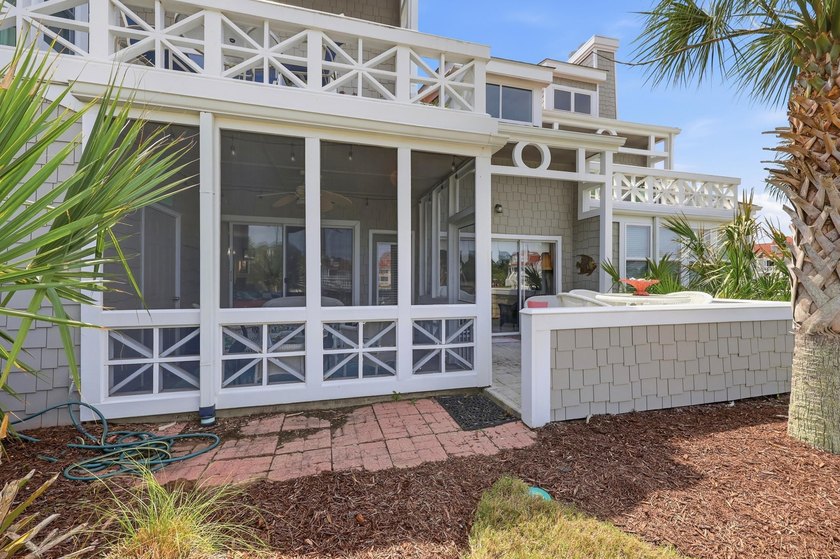 Welcome to this beautiful 3-bedroom, 2.5-bath condominium in the - photo 34