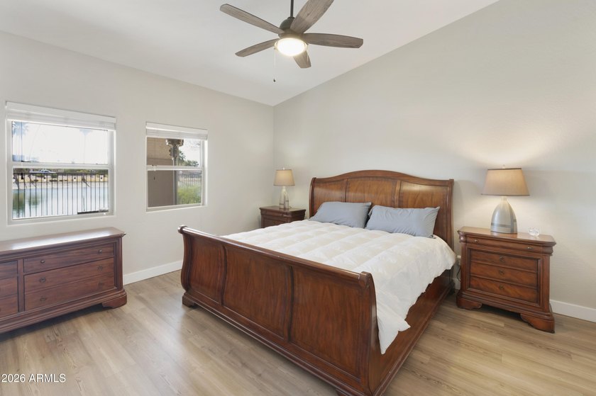 Move right into this beautifully maintained, fully furnished - photo 16