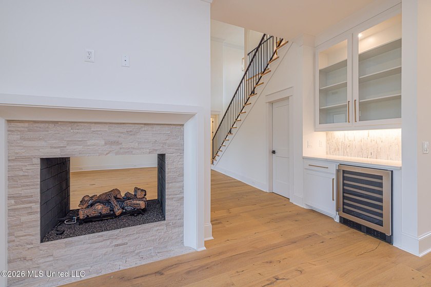 Gorgeous New Construction in Westlake! Home to be completed by - photo 25
