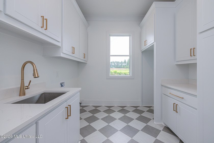 Gorgeous New Construction in Westlake! Home to be completed by - photo 26