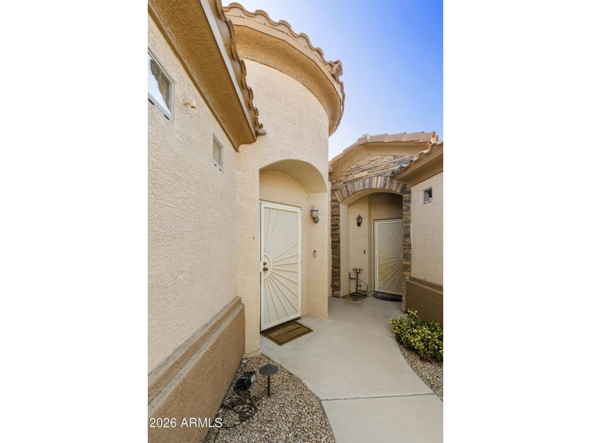 Move right into this beautifully maintained, fully furnished - photo 30