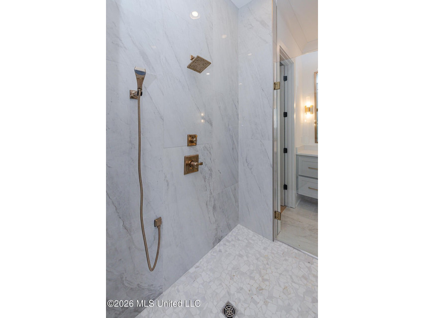 Gorgeous New Construction in Westlake! Home to be completed by - photo 43