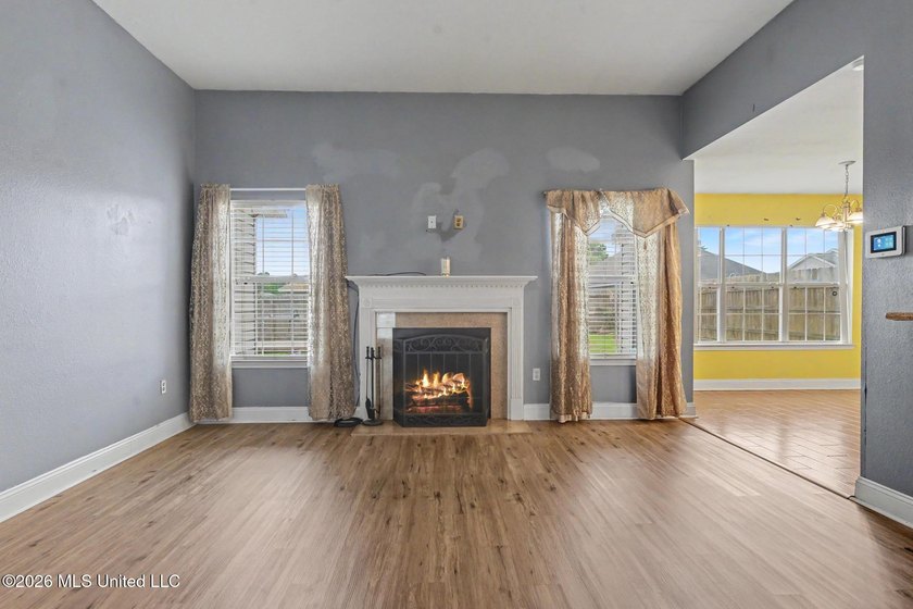 Adorable 3br/2ba home located in the Fairfield subdivision and - photo 3