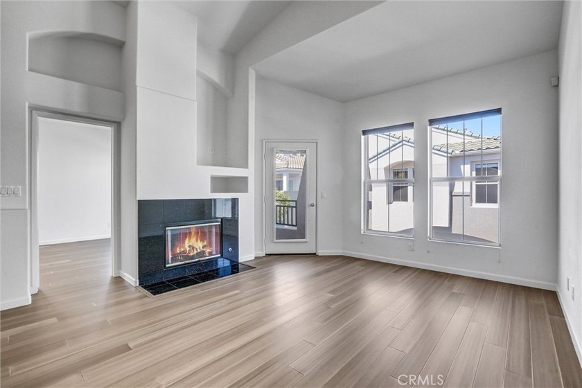 Bright &amp; Modern 2-Bed, 2-Bath townhome in San Diego! Welcome to - photo 11