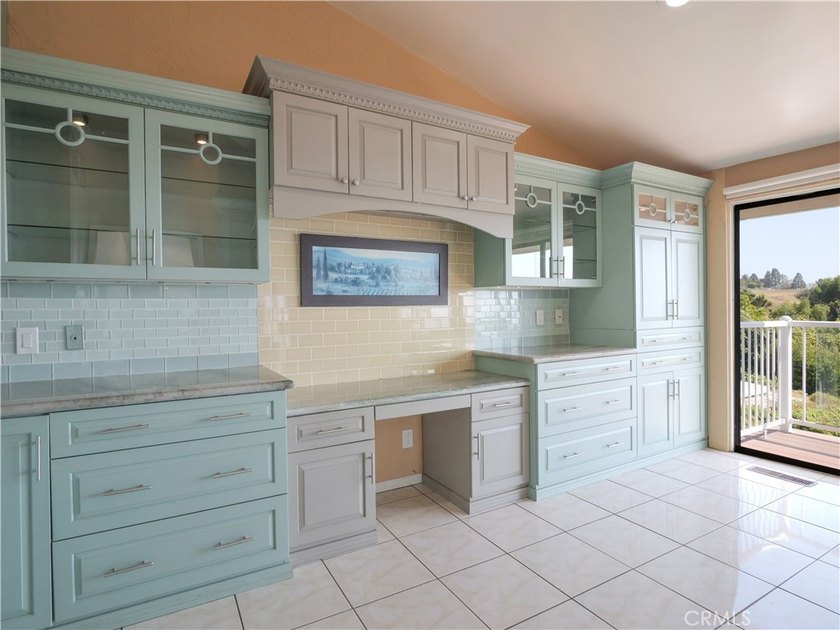 Breathtaking Panoramic Ocean VIEWS from this spacious Home with - photo 12