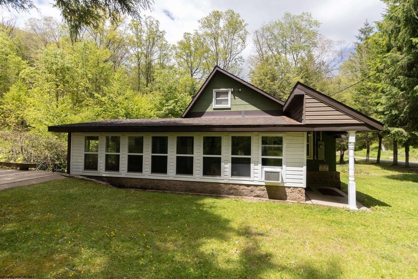 Serene Country Getaway Near Teter Lake. Escape to peace and - photo 17
