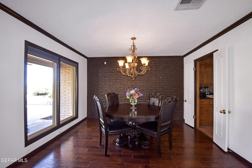 A rare opportunity to own a classic Coronado Country Club estate - photo 20
