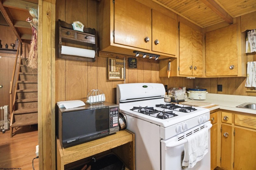Serene Country Getaway Near Teter Lake. Escape to peace and - photo 26