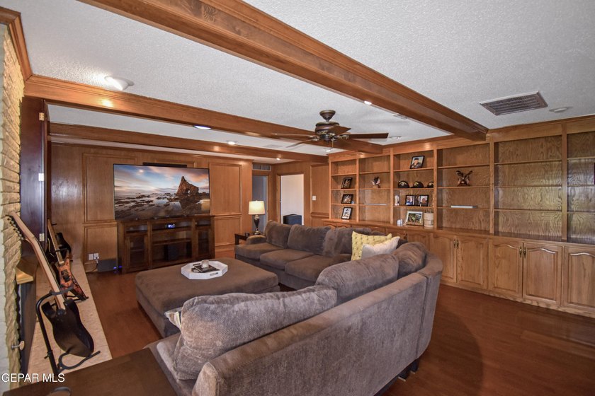 A rare opportunity to own a classic Coronado Country Club estate - photo 30