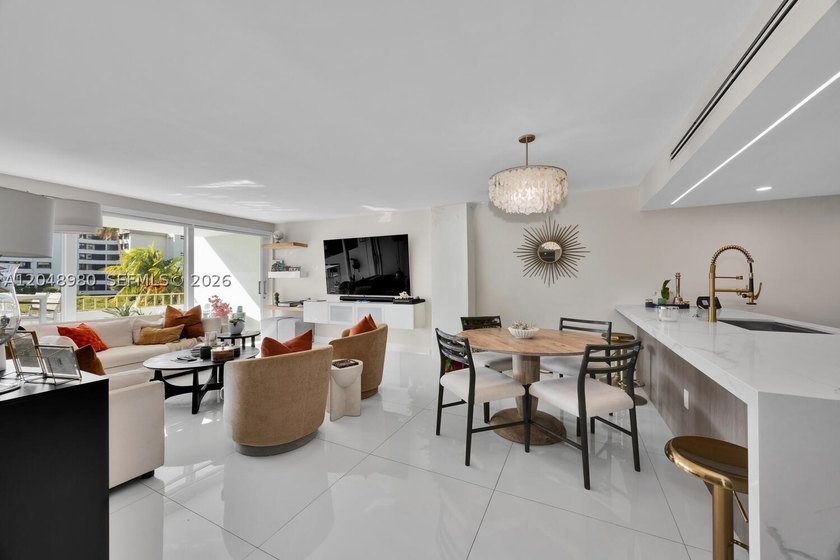 Beautifully remodeled 2-bedroom, 2-bath residence featuring a - photo 5