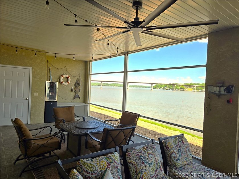 Host the ultimate lake weekend in this stunning ground-floor - photo 27