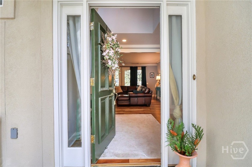 Welcome Home to 9 Schroeder Ct! A stunning crystal chandelier - photo 7
