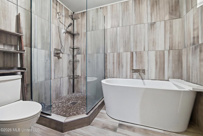 Welcome to 2553 Mercedes Drive, where timeless elegance meets - photo 43