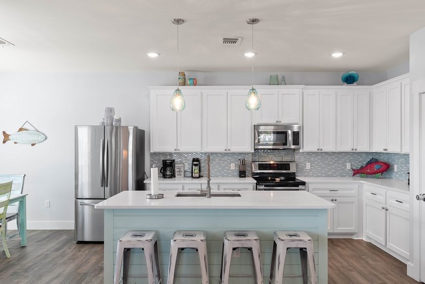 Fully Furnished &amp; Ready for Fun! This ideally located retreat is - photo 3