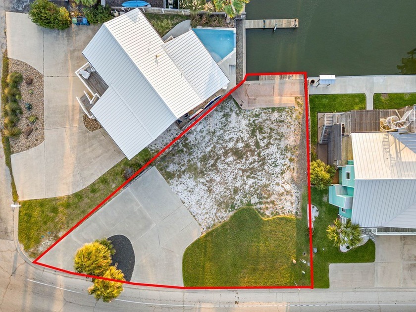 Welcome to 1863 Bay Shore Drive in the coveted Key Allegro - photo 3