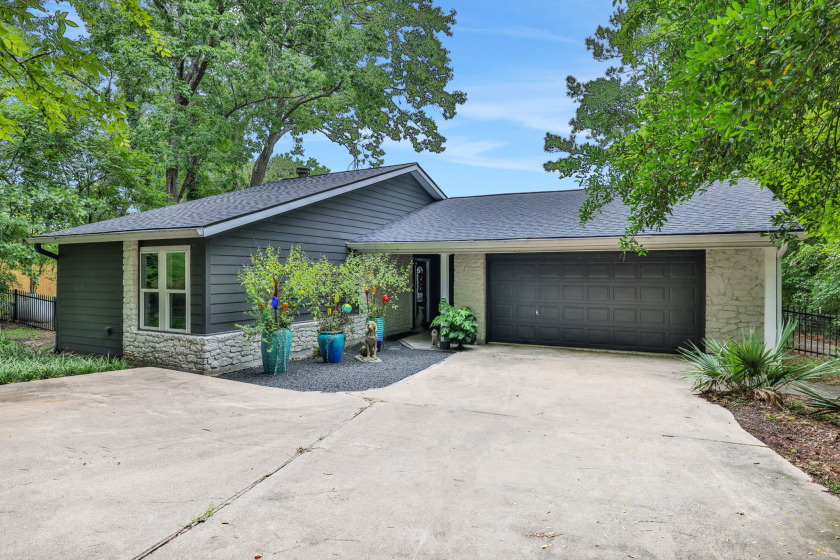 Updated Waterfront Dream Home in Gated Community - photo 26