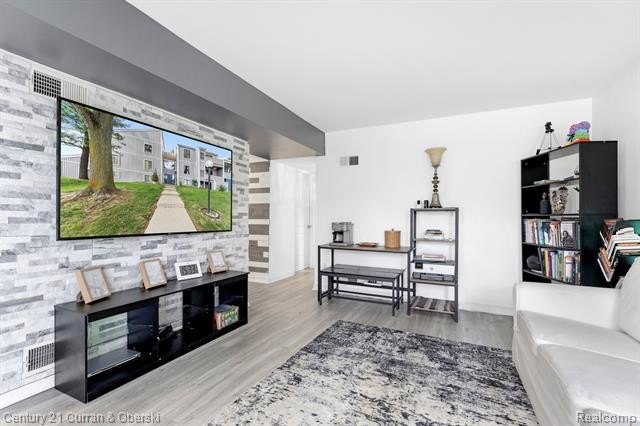 Discover an exceptional lifestyle opportunity at 9601 Bayview DR - photo 2