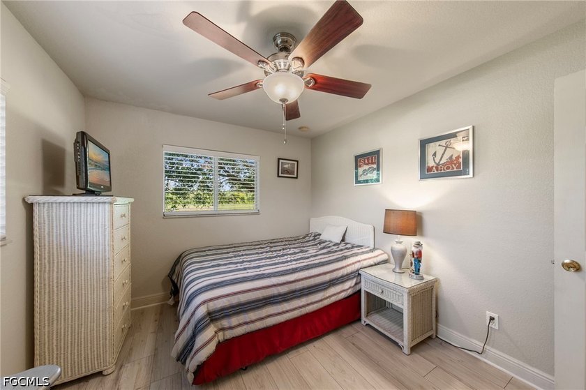 Welcome home to this beautiful turnkey 4-bedroom, 2-bath home - photo 33