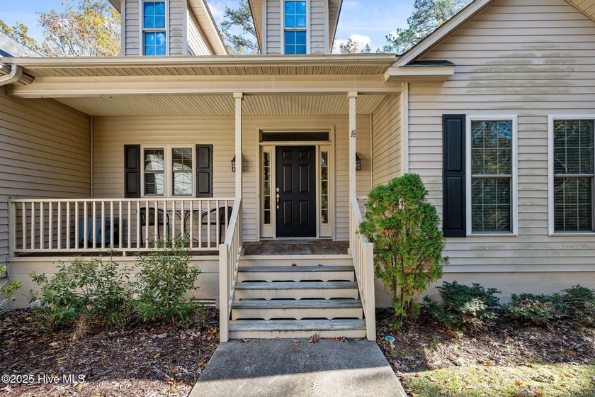 Beautiful 3-bedroom, 3-bath WATERFRONT home on two wooded lots - photo 8