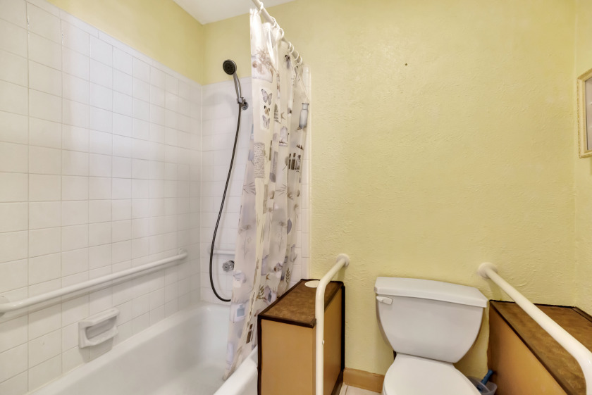 Lakefront Condo SOLD - photo 20