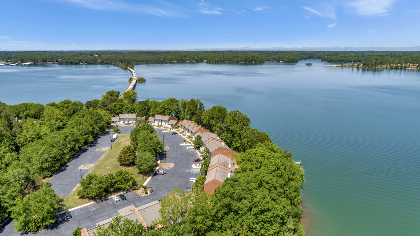 Lakefront Condo SOLD - photo 27