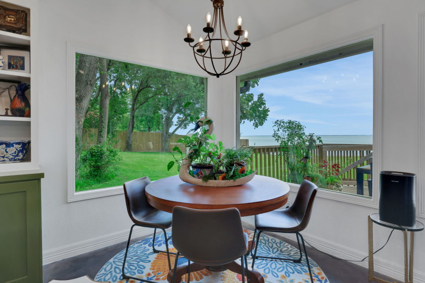 Updated Waterfront Dream Home in Gated Community - photo 10