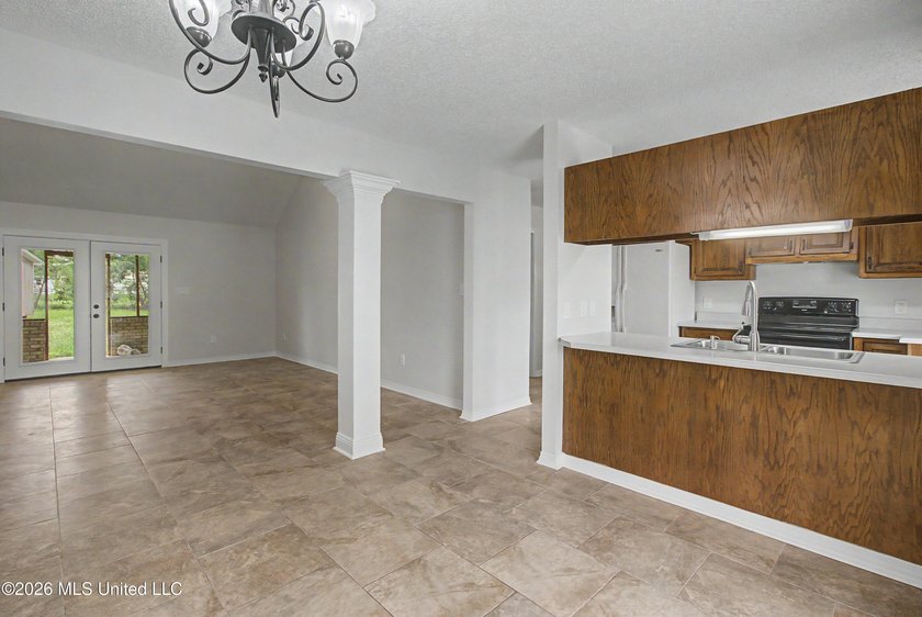 Welcome to your own private retreat in the highly desirable - photo 13