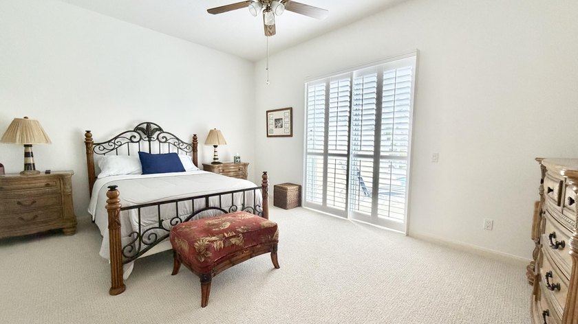 Beautifully maintained Oakmont model offering 3 bedrooms, 2 - photo 17