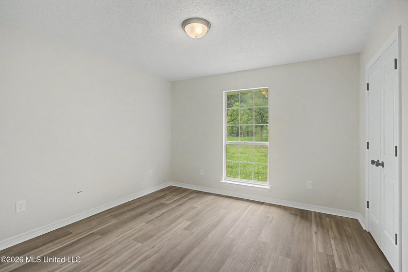 Welcome to your own private retreat in the highly desirable - photo 22